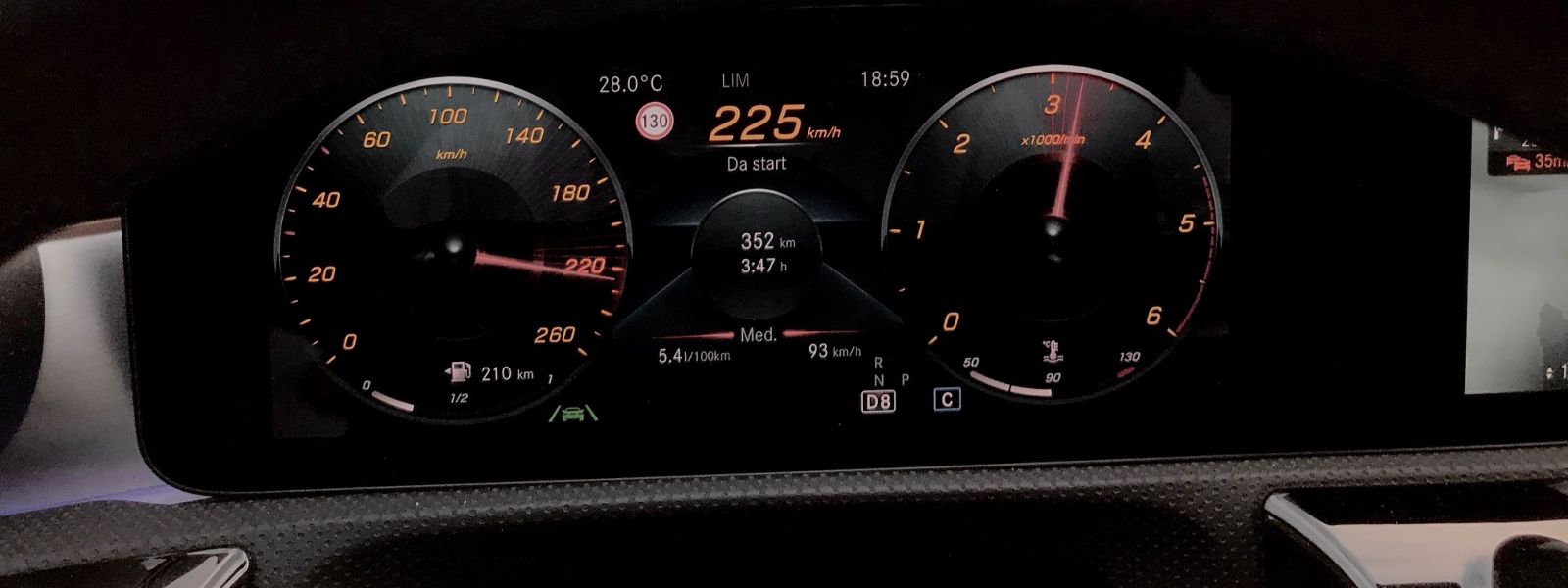 Mercedes CLA 200d velocità massima test prova consuma dopo 353 chilometri consumo a 5,4 litri ogni 100 chilometri