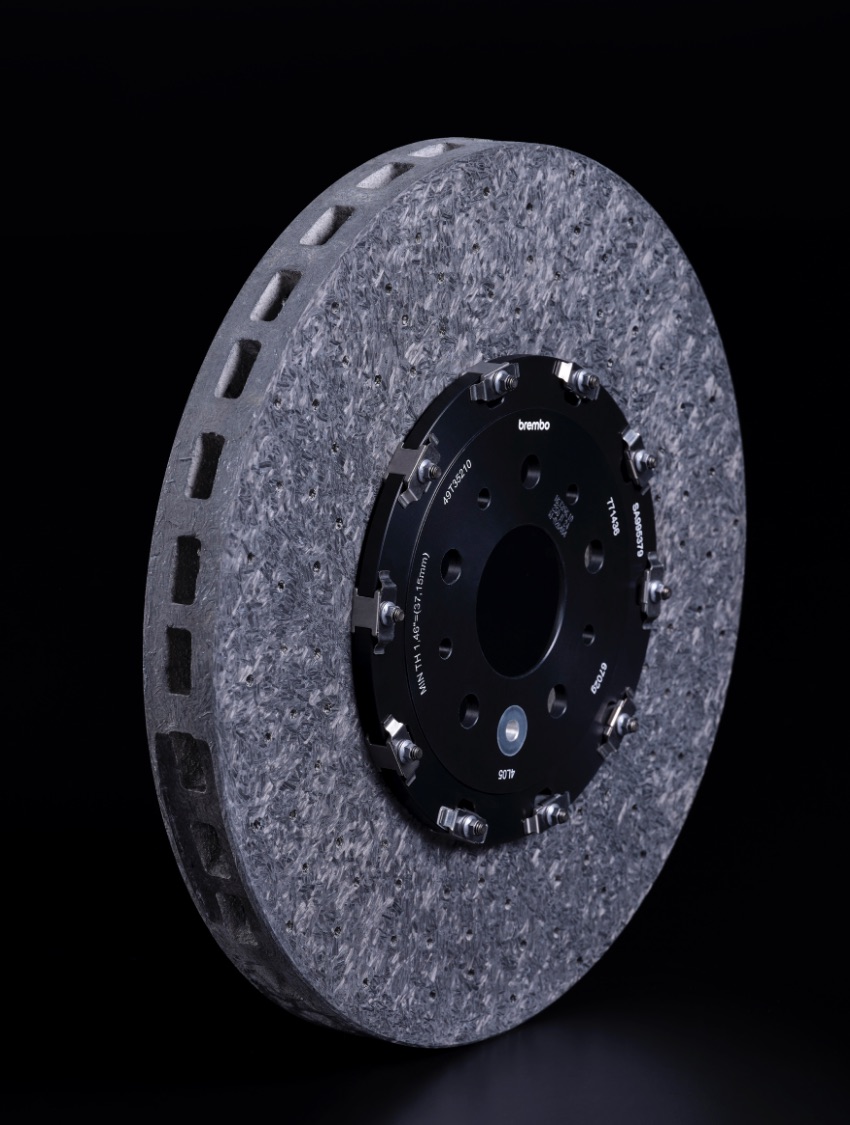 Brembo SGL Carbon Ceramic Brakes (BSCCB) espande la propria capacità produttiva del 50% in Germania e Italia 