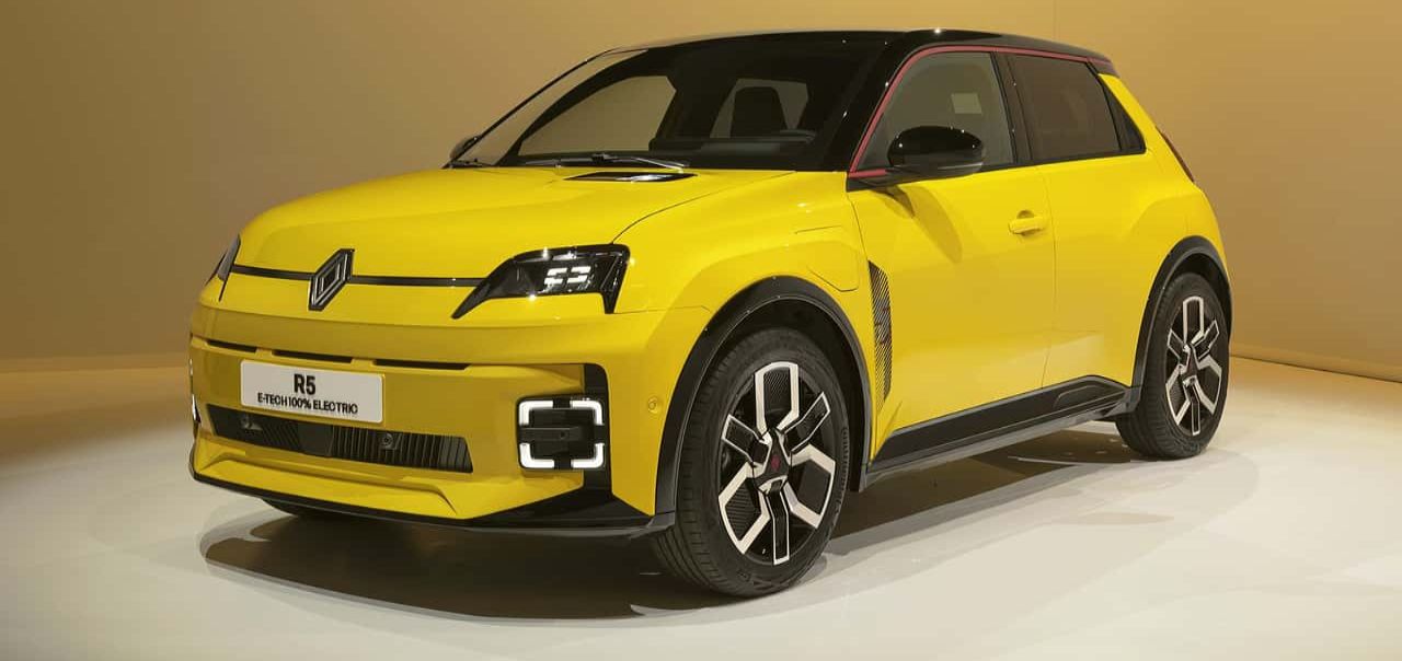 Renault 5 E-Tech buona o cattiva auto?